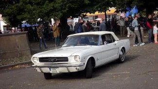 Náhledový obrázek - Ford s koněm ve znaku: šedesátiny legendárního Mustangu