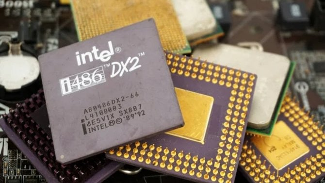 Linux končí s podporou procesorů 486. Z jádra smaže 14 tisíc řádků