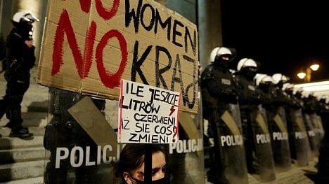Náhledový obrázek - Zákaz potratů v Polsku jako pokračování kulturní války