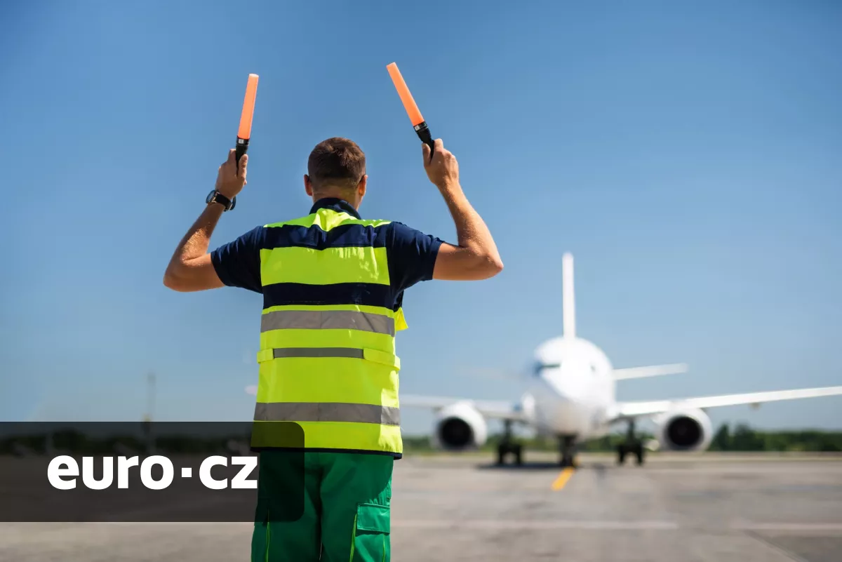 Aby letadla netrávila tolik času na zemi. Umělá inteligence pomáhá aerolinkám s efektivnějším přiřazováním letištních bran