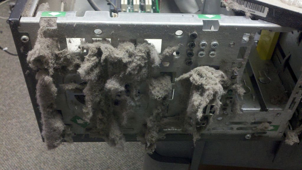 Pod předním krytem se skrývají překvapení.