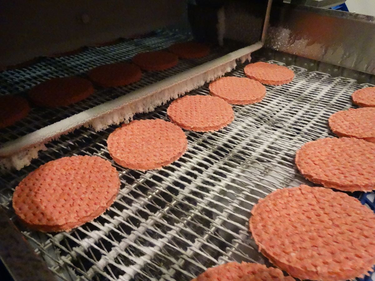 Maso pro formování i po něm je lehce namražené