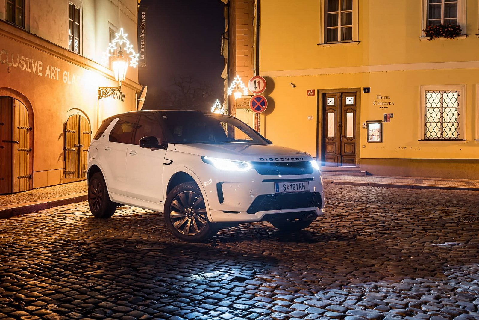 2020-01-land-rover-discovery-2020-13.jpg