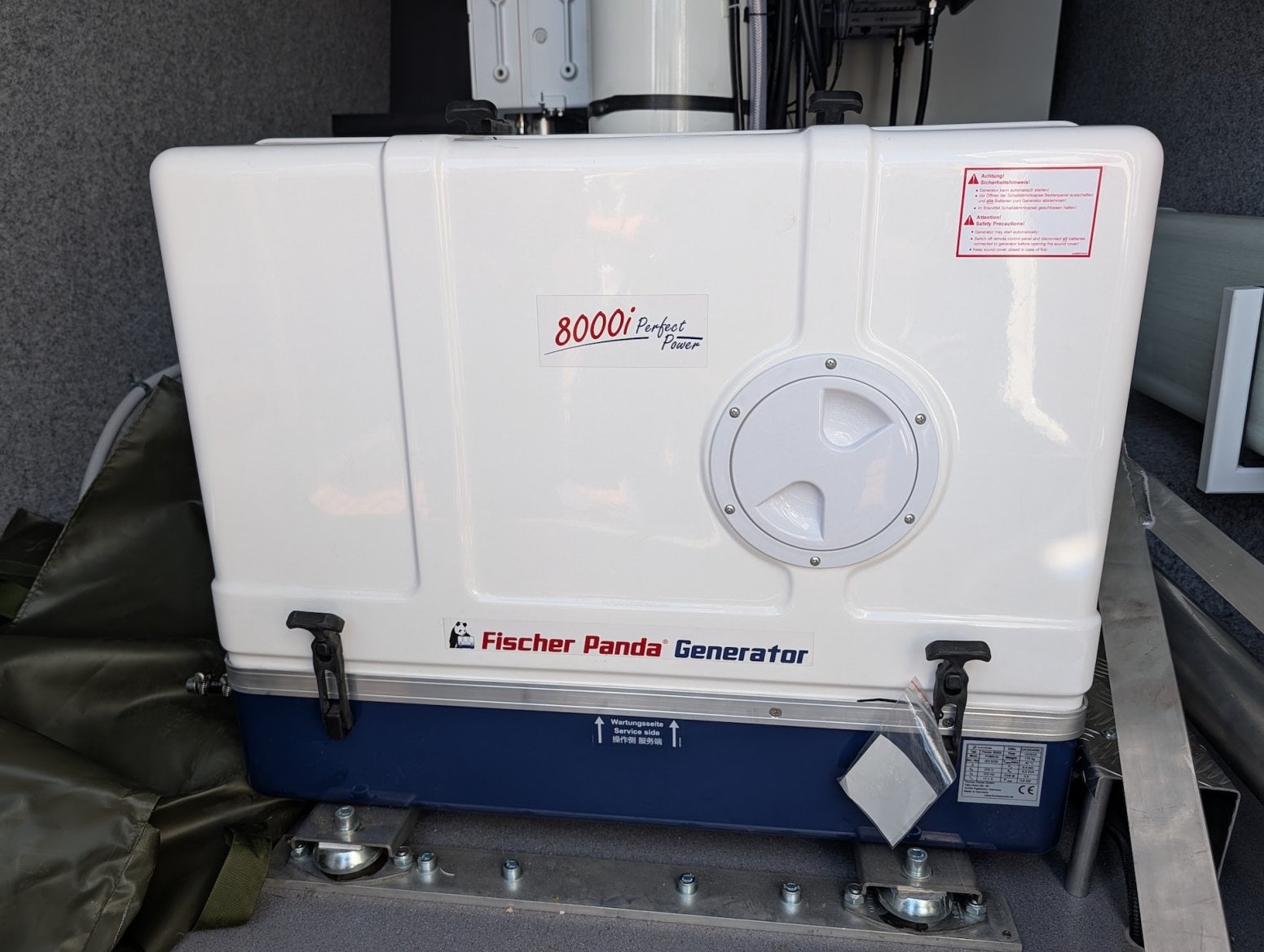 Mobilní 5G vysílač CETIN a O2 v dodávce Mercedes-Benz