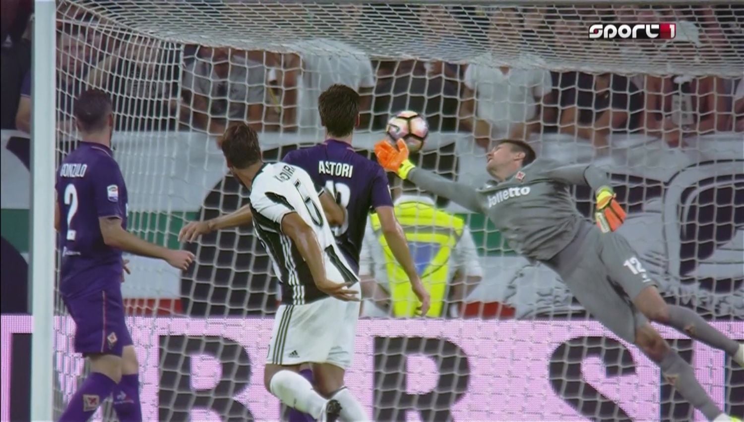 Nové hvězdy na satelitním nebi 7. až 8. prosince