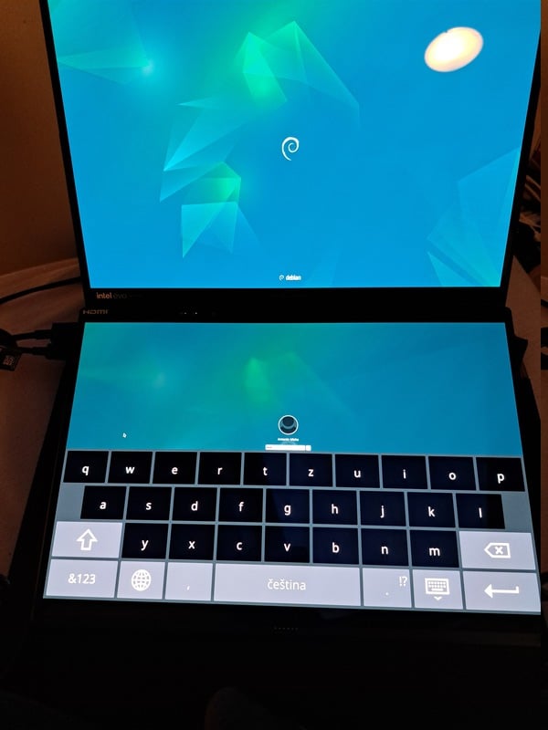 Debian na Zenbook Duo
