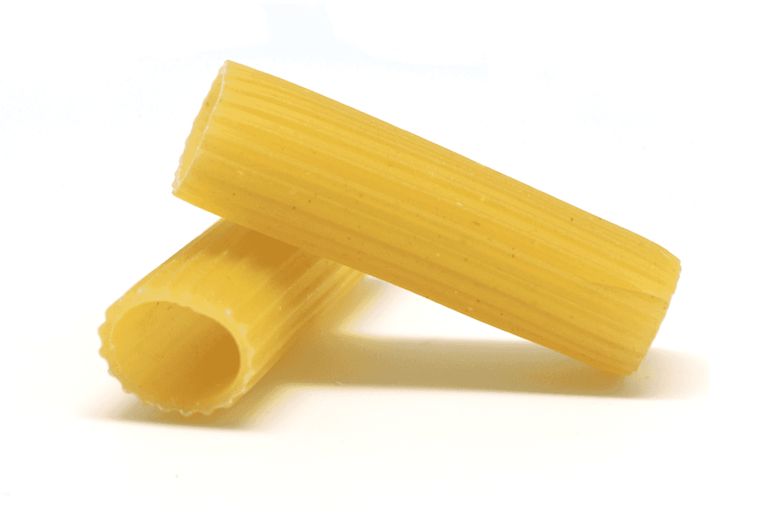 rigatoni: penne, avšak jsou delší a s rovnými okraji