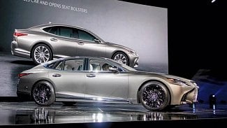 Náhledový obrázek - Lexus LS přichází s přeplňovaným šestiválcem a desetistupňovou převodovkou