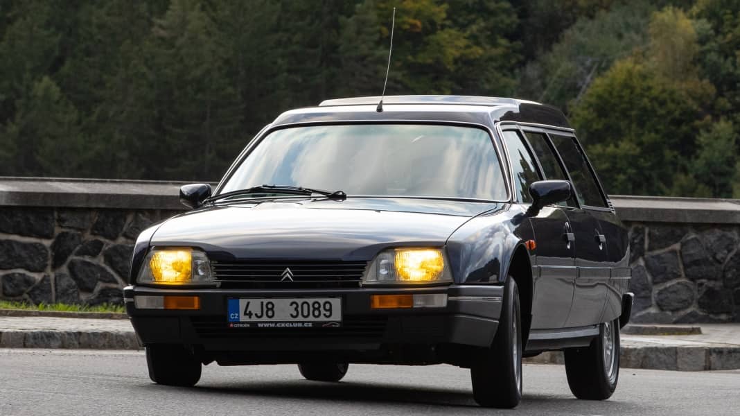 Za volantem Citroënu CX Break (1988): Originální kombík měl ještě větší kufr než dnešní Superb Combi