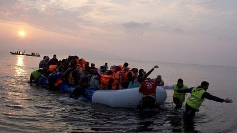 Náhledový obrázek - Do EU loni dorazilo o dvě třetiny méně migrantů než v roce 2015