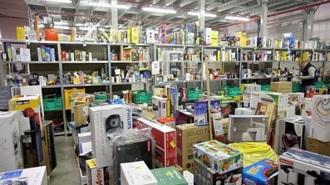 Náhledový obrázek - Trápení českých miliardářů s e-shopy. Mall.cz i E-commerce Holding jsou ve ztrátě