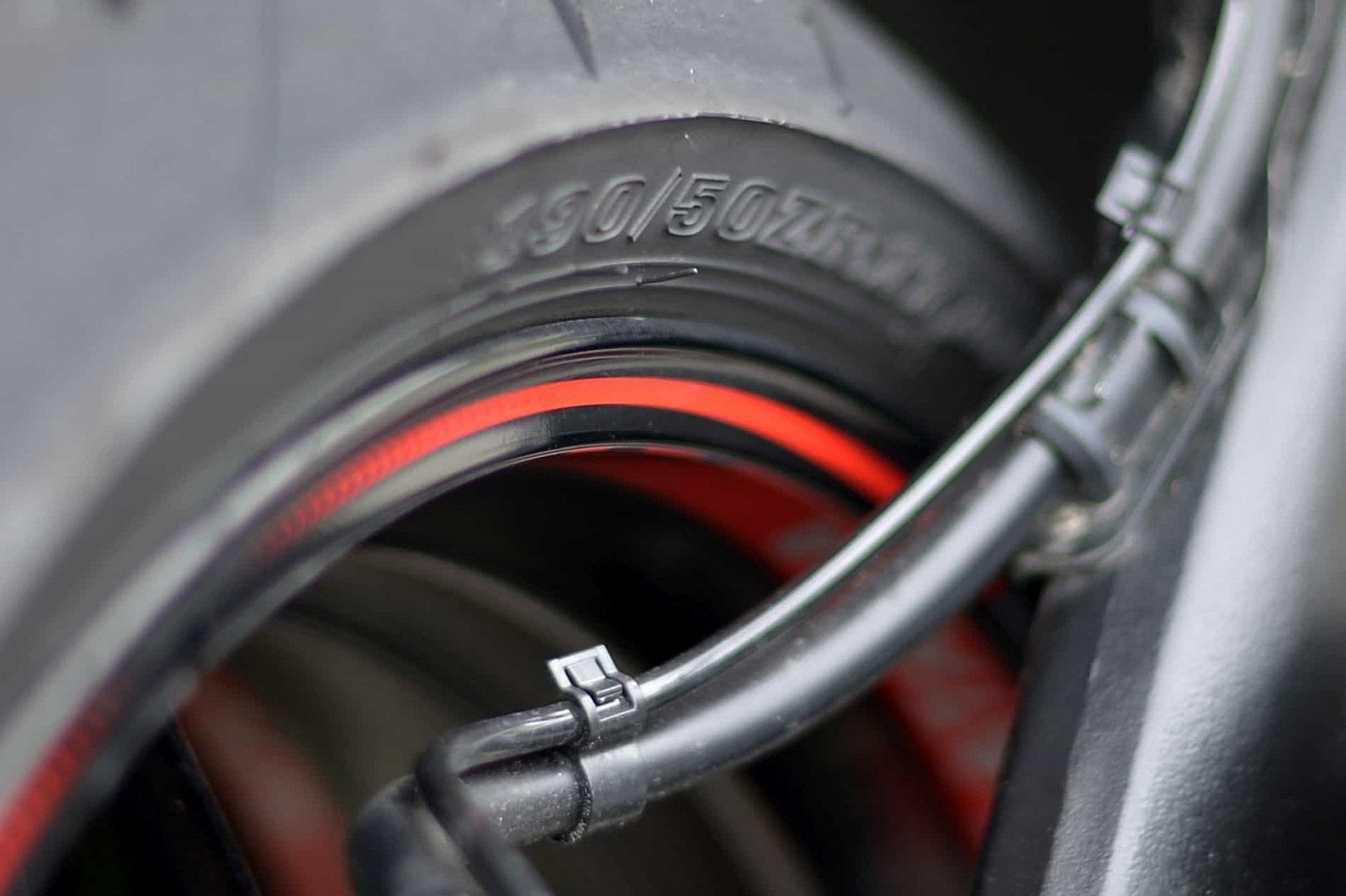 2019-09-suzuki_katana_press_test_3_day_reszletek_19.jpg