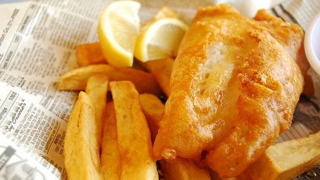 Náhledový obrázek - Fish and chips za cenu luxusního menu. Britové kvůli válce ztrácí část kulturního dědictví