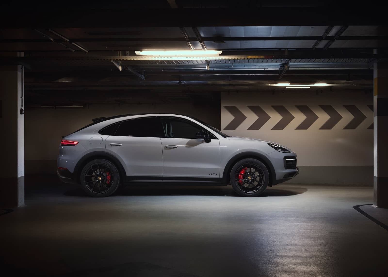 2020-06-Porsche-Cayenne_GTS_Coupe-2020-1600-02.jpg