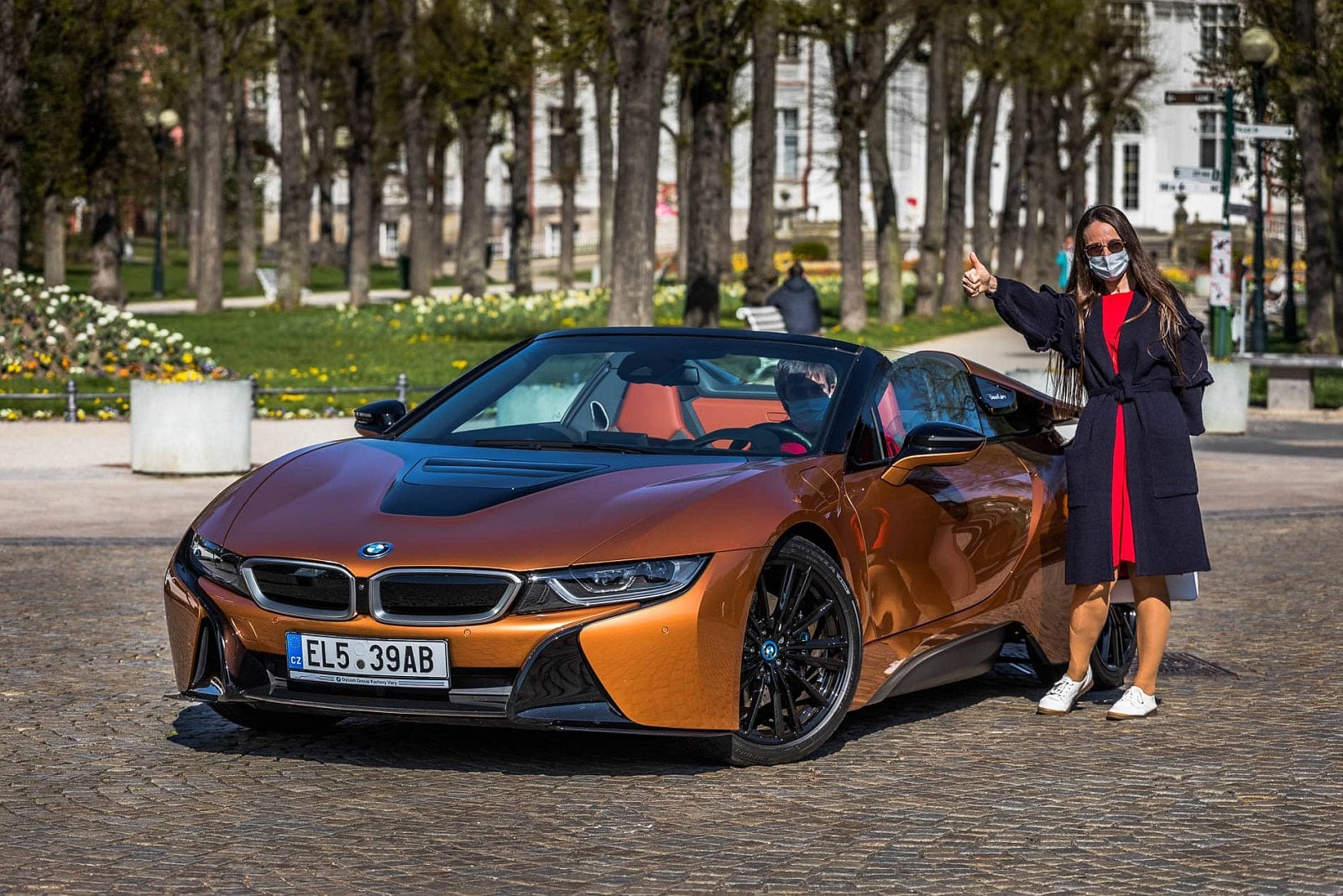 2020-06-bmw-i8-roadster-7.jpg