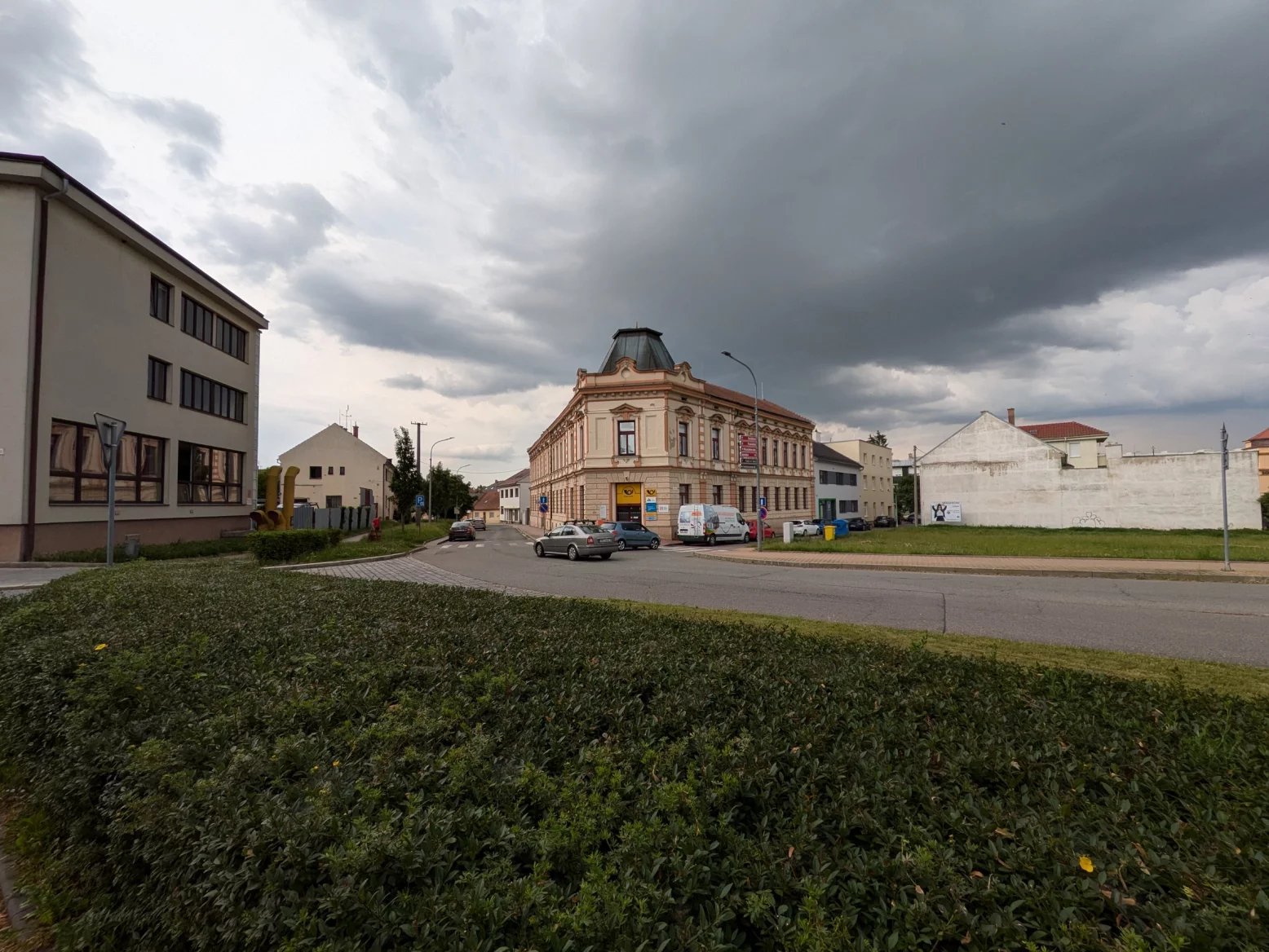 Širokoúhlý 13Mpx fotoaparát