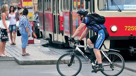 Náhledový obrázek - Češi zůstanou den bez aut