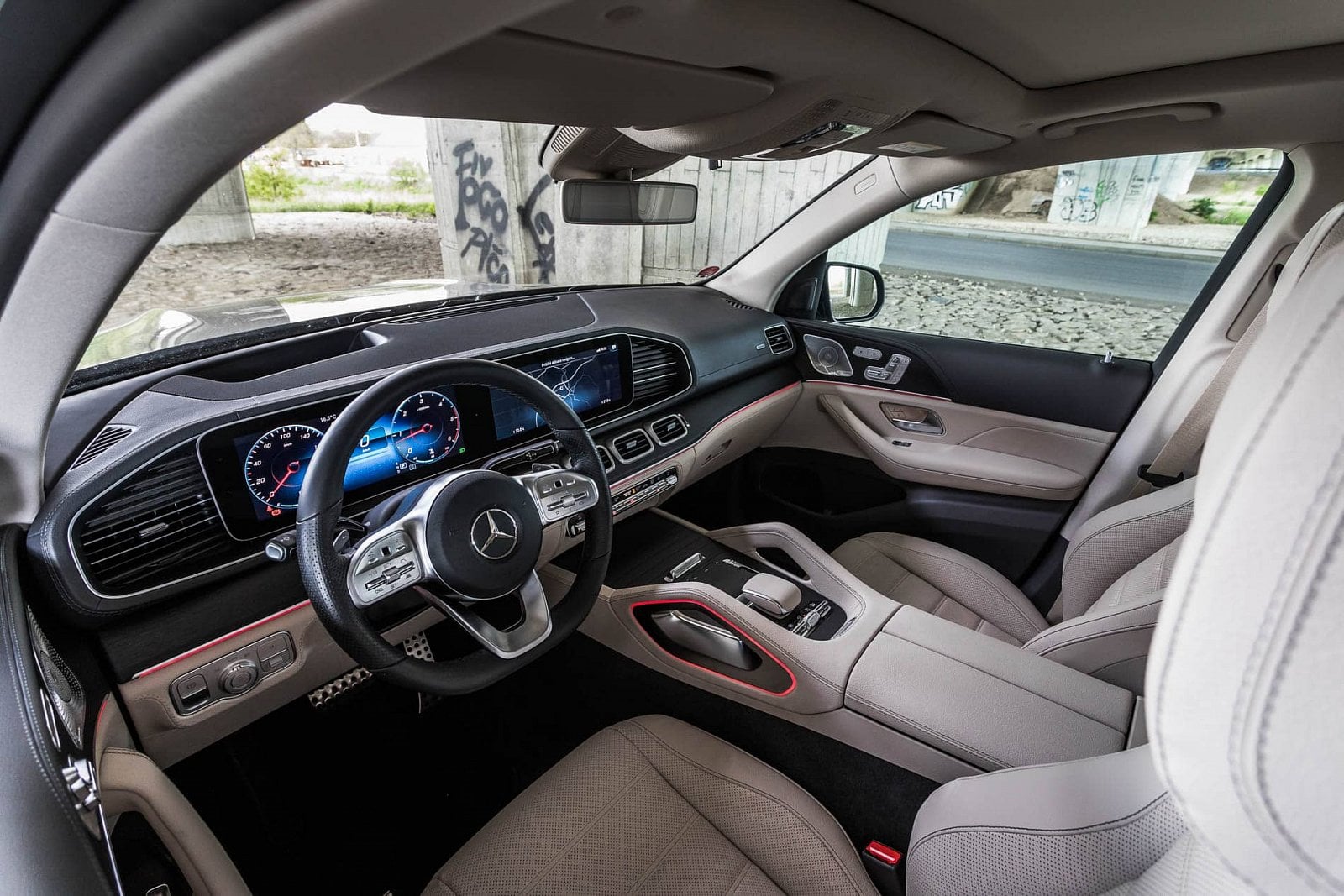 2020-06-mercedes-benz-gls-06.jpg