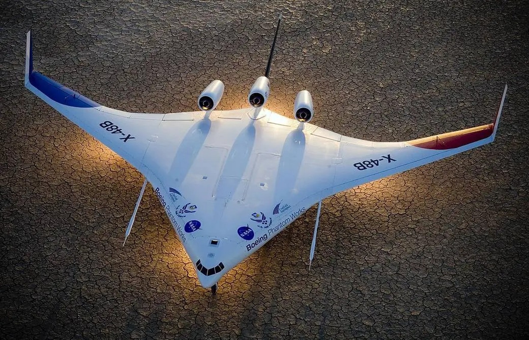 Zmenšený model dopravního letounu X-48