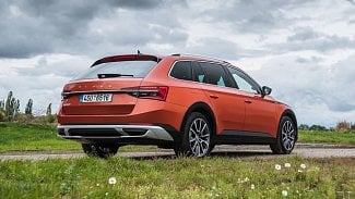 Náhledový obrázek - Galerie fotek, které se do AMS nevešly: Bentley GTC, Superb Scout, Mazda CX-30 a další