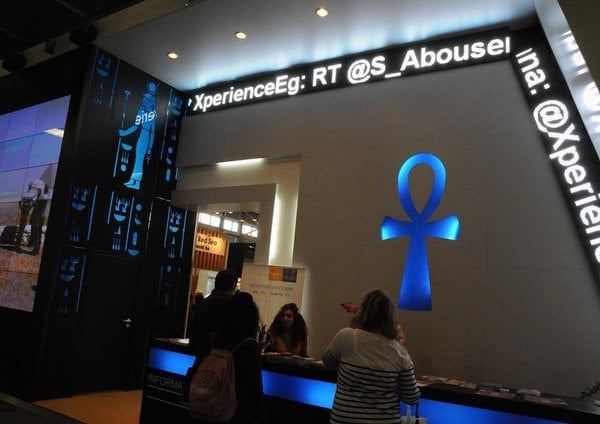 2010-12-c5beivc49b-z-berlc3adna-malajskc3a1-miss-c48deskc3a9-piv