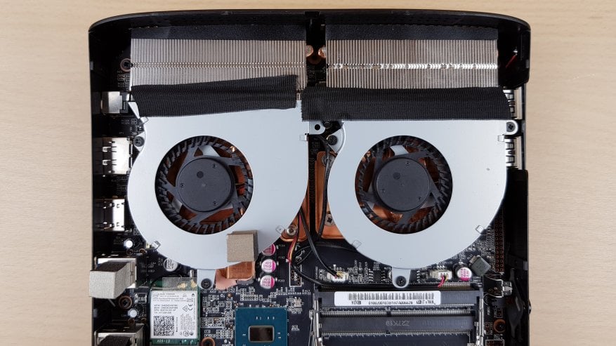 Fotografie produkčního modelu Alfawise B1