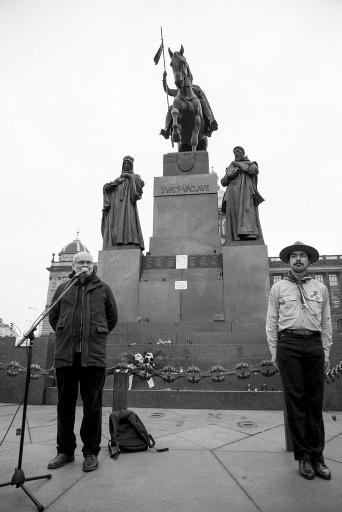 2014-01-uctc49bnc3ad-pamc3a1tky-jana-palacha-praha-19-1-2014-25.