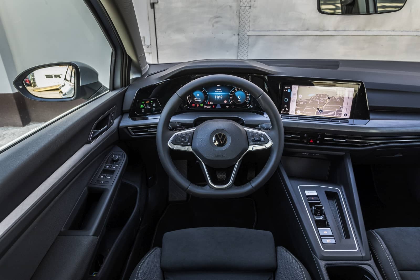 2020-08-aDMB2020_VW-Golf-2.0-TDi-7550.jpg