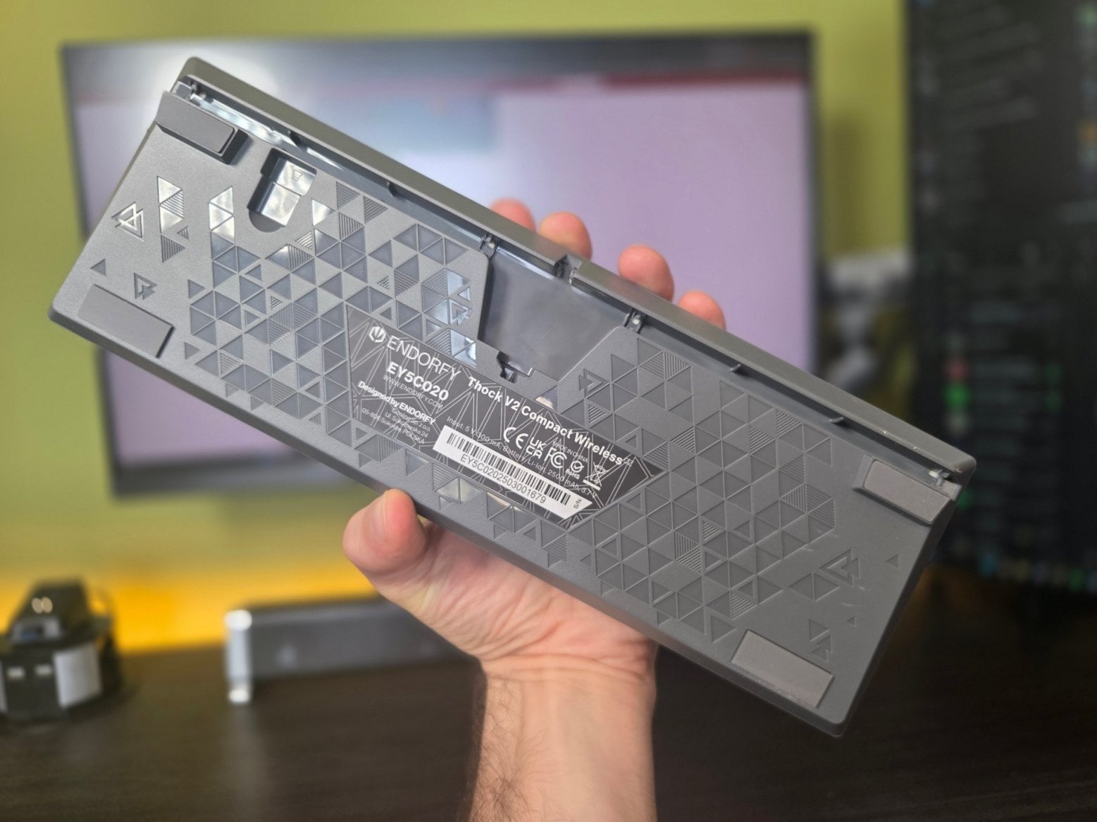 herní klávesnice Endorfy Thock V2 Compact Wireless