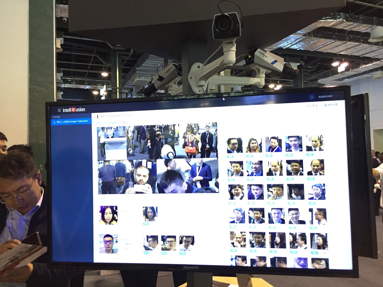 Velký bratr v Číně: kamery, AI a policejní hlídky