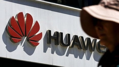 Náhledový obrázek - Jak dostat Huawei z černé listiny: američtí výrobci čipů lobbují za Číňany