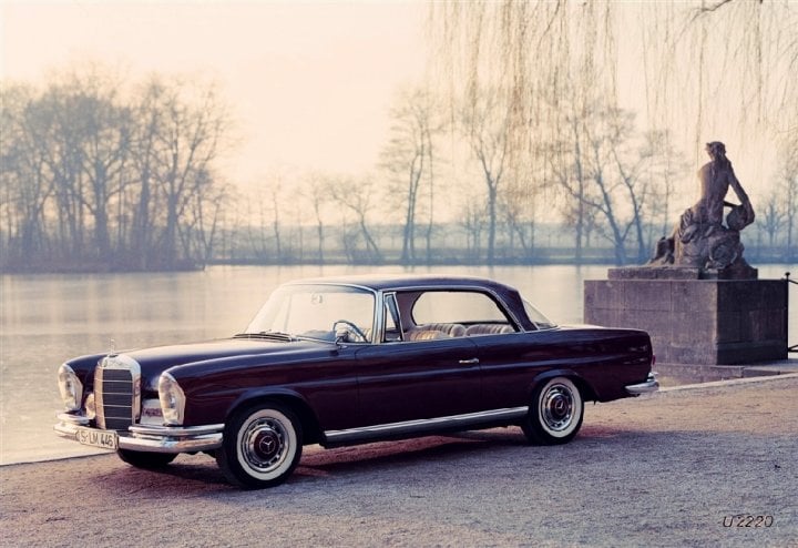 Autor: Mercedes-Benz Mercedes-Benz 220S SEb