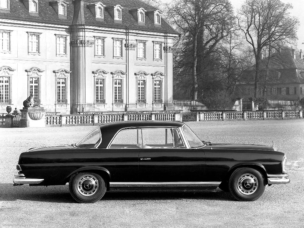 Mercedes-Benz 220 SE