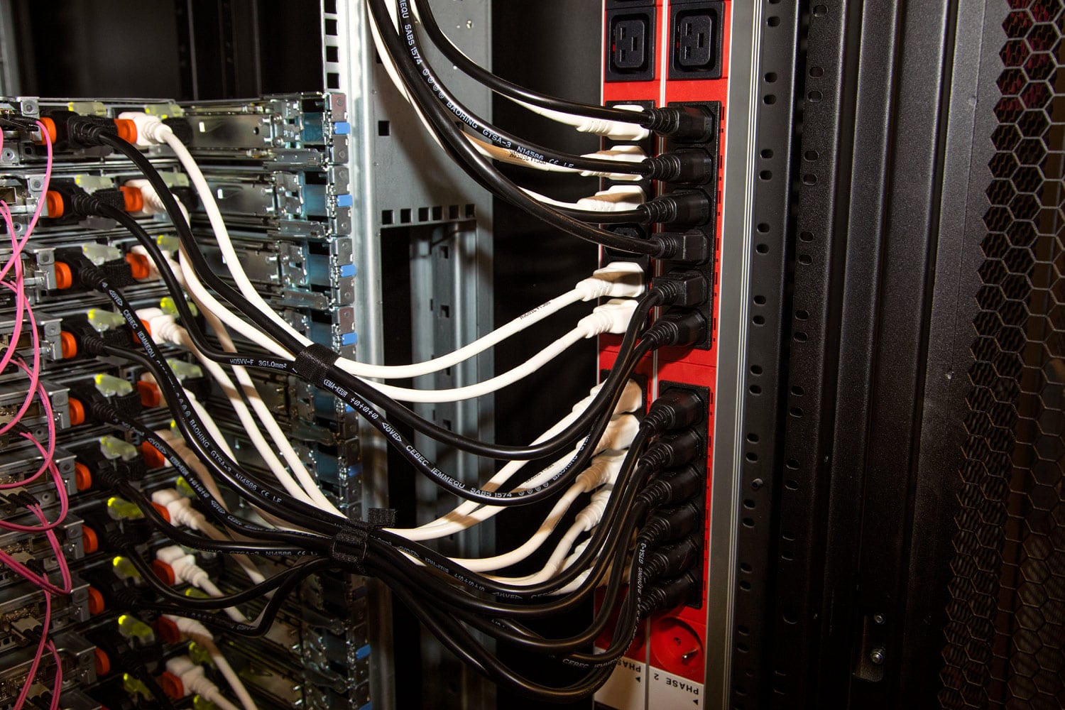 Privátní datový sál CZ.NIC