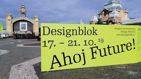 Náhledový obrázek - Na Designbloku vynikly netradiční tapety i gril ve tvaru kráteru