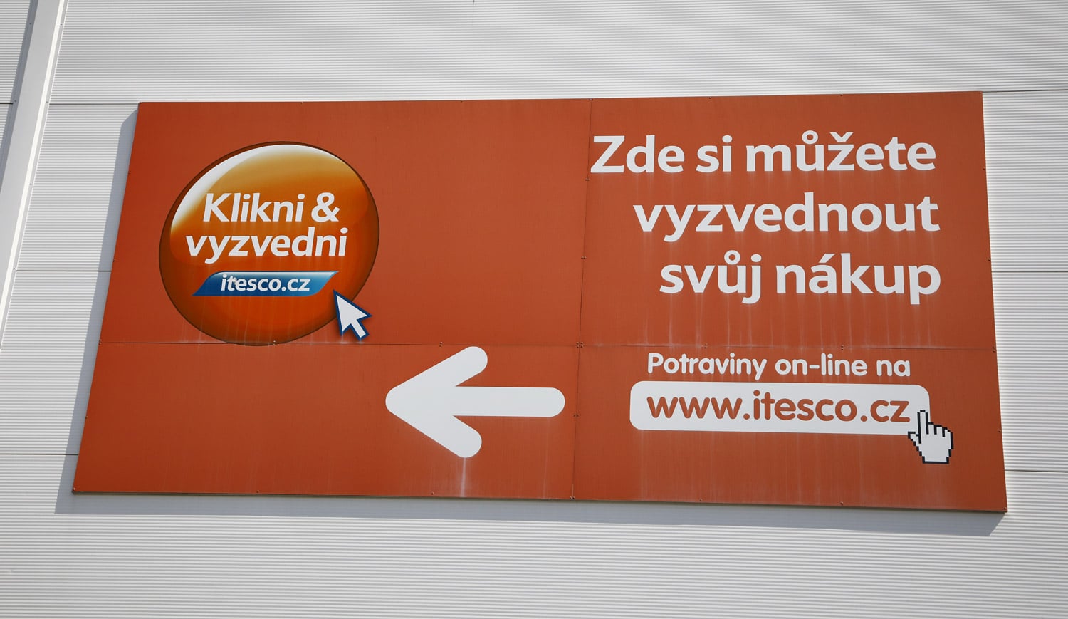 Od srpna 2018 bude služba Klikni+Vyzvedni již na všech stávajících online prodejnách společnosti Tesco (Brno-Královo Pole, Hradec Králové, Kladno, Kolín, Mladá Boleslav, Plzeň (Rokycanská, FN Lochotín, FN Bory), Praha-Letňany, Praha-Zličín, Praha-Skalka)