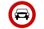Zákaz-vjezdu-všech-motorových-vozidel-s-výjimkou-motocyklů-bez-postranního-vozíku