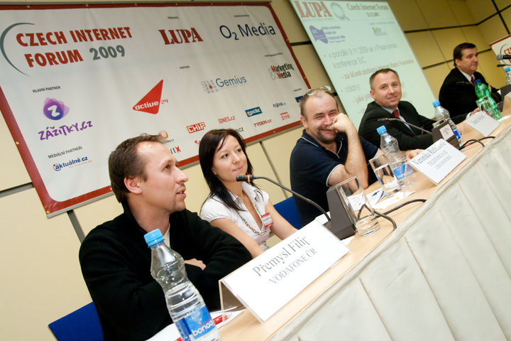 CIF2009