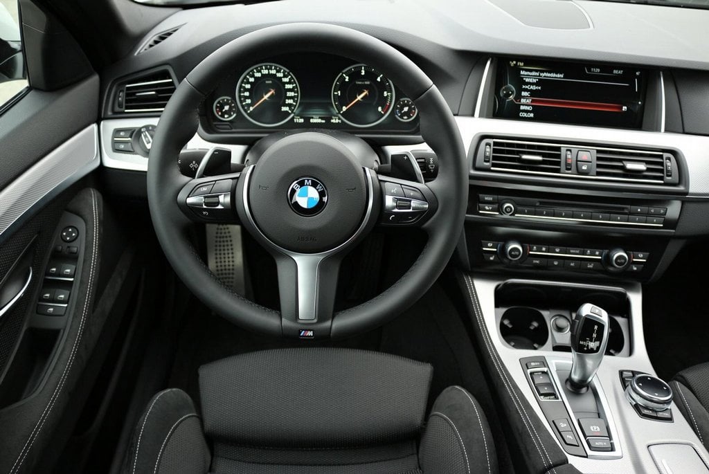 2013-10-bmw-520xdrive-19.jpg