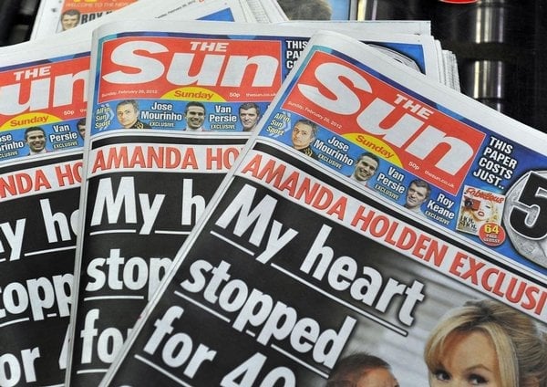 2012-01-murdoch-vydc3a1vc3a1-novc3bd-tc3bddenc3adk-the-sun-on-su