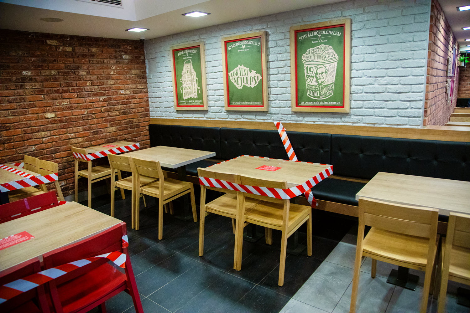 Přípravy na otevření restaurací KFC