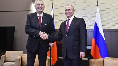 Náhledový obrázek - Zeman v Rusku: Putin ho přijal ve své rezidenci v Soči, schůzku si pochvaloval