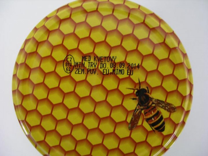 Med obsahoval enzym, které není autentický pro včely a v medu se nesmí nacházet. HMF vzniká při působení vyšších teplot během zpracování medu. Med nevyhověl při senzorickém hodnocení chuti. Výrobce: MORAVIAPRODUKT, Lednice