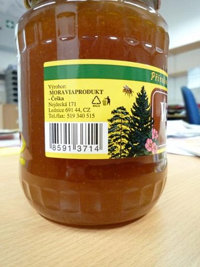 Med obsahoval enzym, které není autentický pro včely a v medu se nesmí nacházet. HMF vzniká při působení vyšších teplot během zpracování medu. Med nevyhověl při senzorickém hodnocení chuti. Výrobce: MORAVIAPRODUKT, Lednice