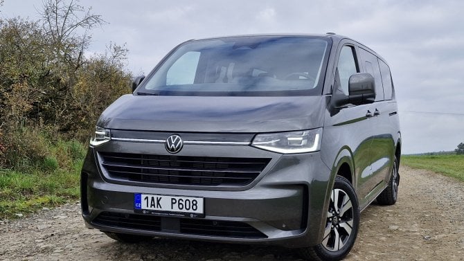 Test Volkswagen Caravelle Long 2.0 TDI 4Motion: Mikrobus do nepohody