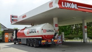 Čerpací stanice ruské společnosti Lukoil