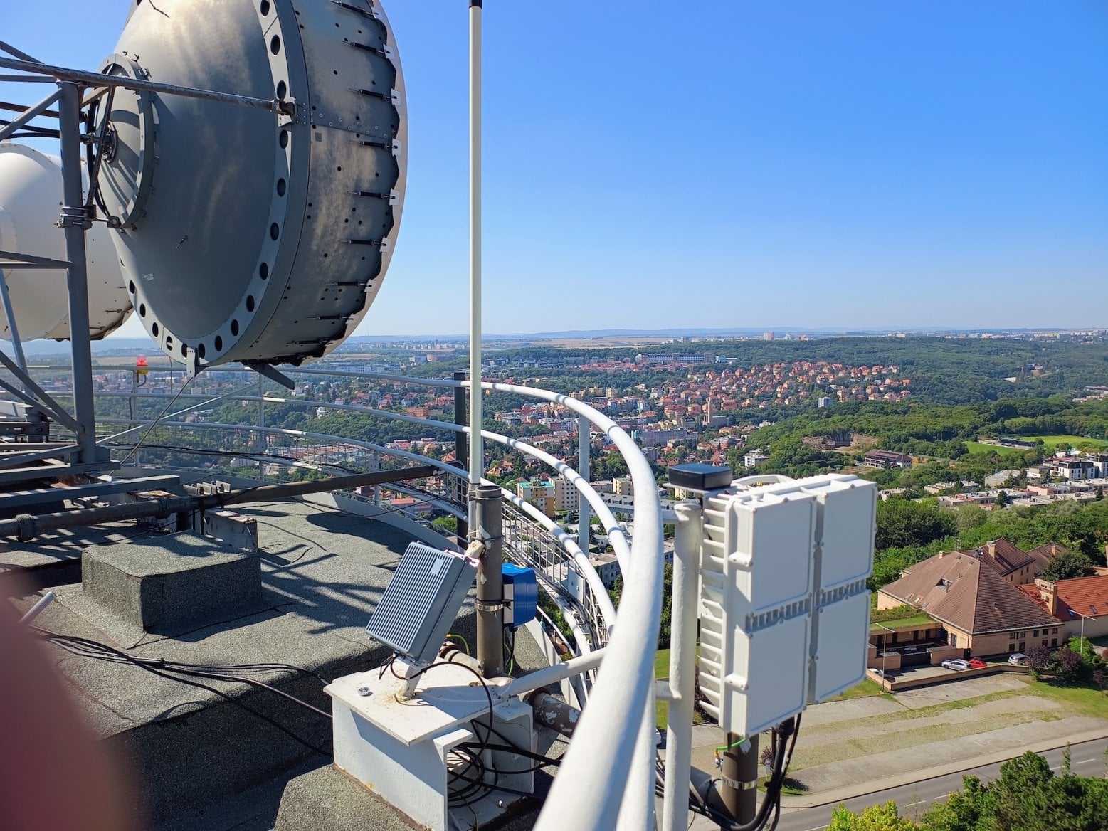 VanCo.cz a bezdrátový gigabitový internet v Praze (26 GHz)