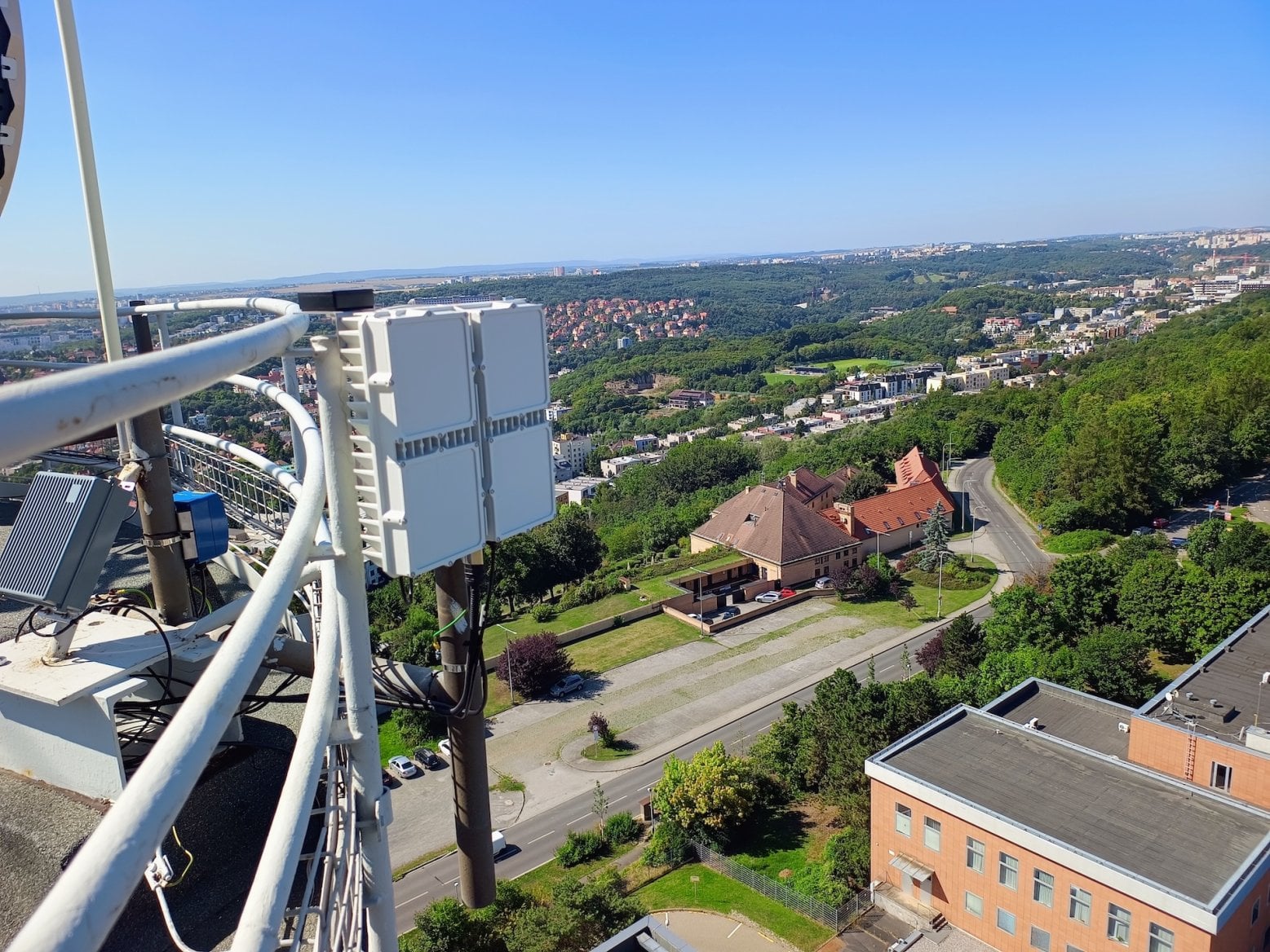 VanCo.cz a bezdrátový gigabitový internet v Praze (26 GHz)