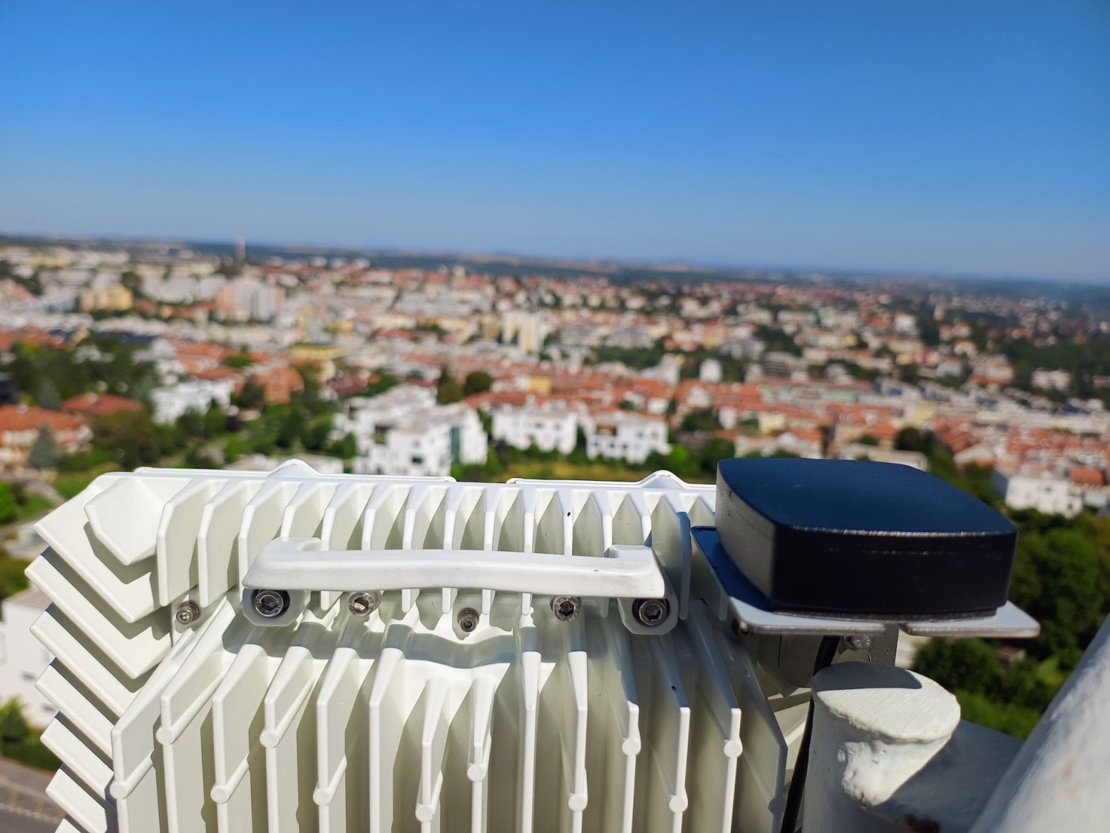 VanCo.cz a bezdrátový gigabitový internet v Praze (26 GHz)