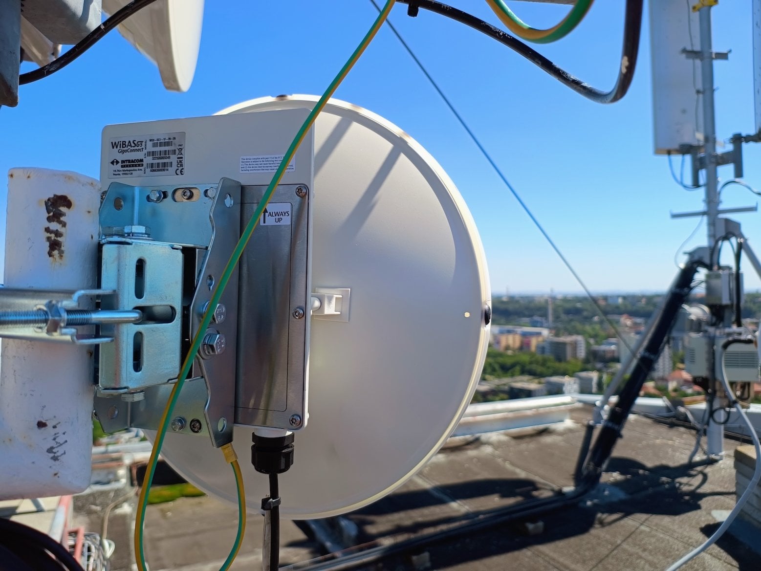 VanCo.cz a bezdrátový gigabitový internet v Praze (26 GHz)